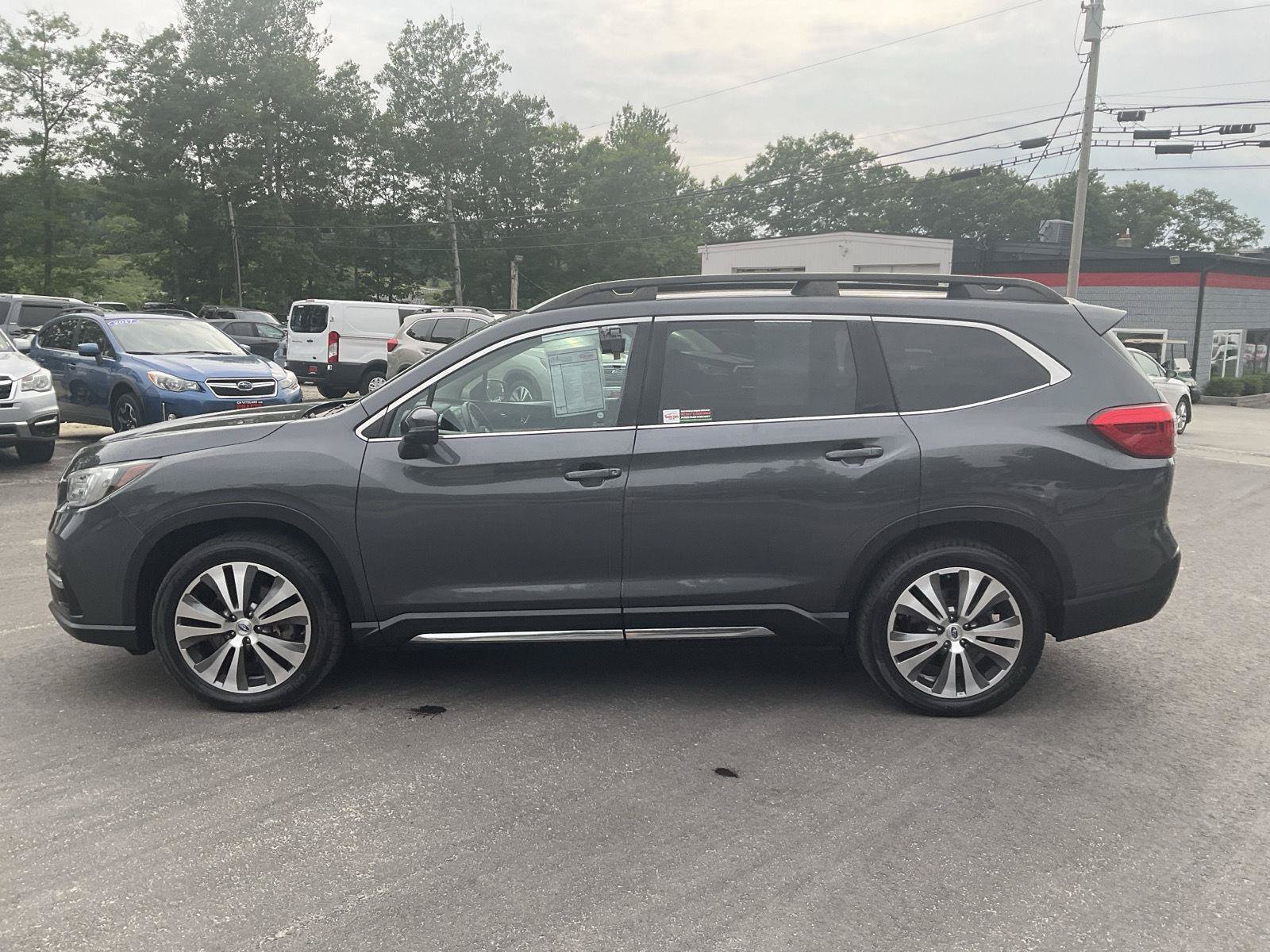 Used 2019 Subaru Ascent Limited AWD/4WD image 2
