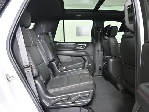 Used 2022 Chevrolet Tahoe RST w/ Luxury Package AWD/4WD image 16