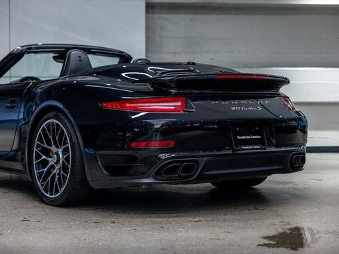 Used 2015 Porsche 911 Turbo S image 24