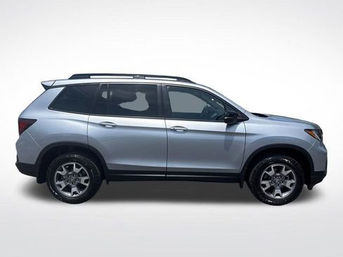 Certified 2023 Honda Passport TrailSport image 6