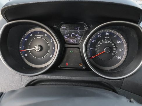 Used 2016 Hyundai Elantra Value Edition image 16