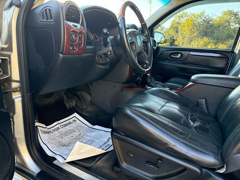 Used 2006 GMC Envoy Denali image 10