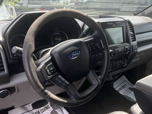 Used 2019 Ford F250 XLT w/ Snow Plow Prep Package AWD/4WD image 10
