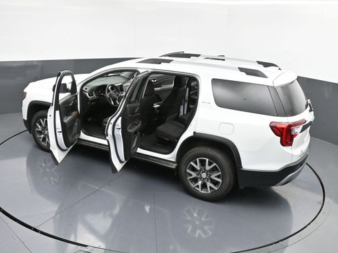 Used 2023 GMC Acadia SLE w/ Driver Convenience Package image 40