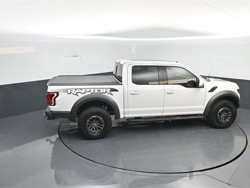 Certified 2018 Ford F150 Raptor w/ Equipment Group 802A Luxury image 25