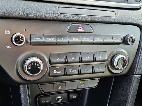 Used 2021 Kia Sportage S image 16