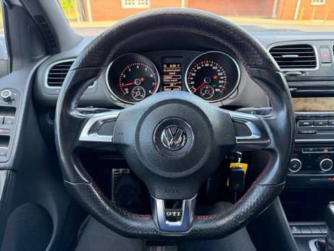 Used 2013 Volkswagen GTI 4-Door FWD image 17