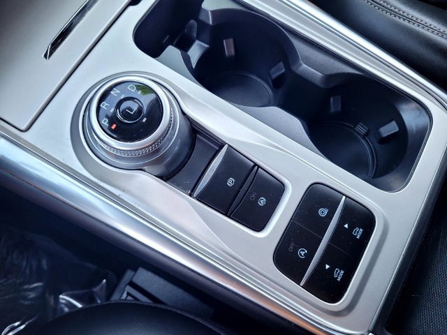 Certified 2023 Ford Explorer XLT w/ Equipment Group 202A RWD image 19