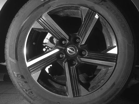 Used 2025 Nissan Sentra SV image 15