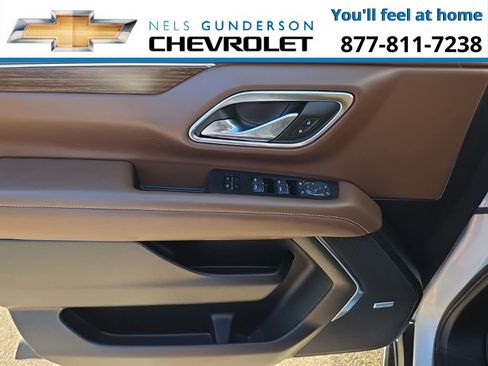 Certified 2024 Chevrolet Suburban High Country w/ Advanced Technology Package image 21