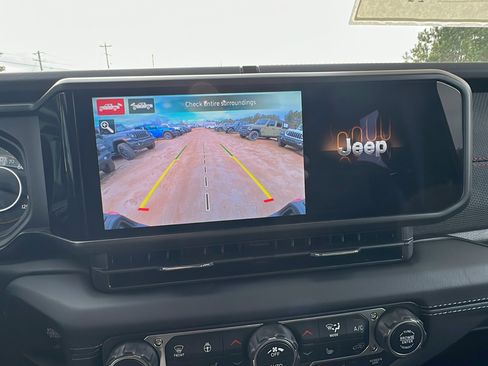 New 2026 Jeep Gladiator Rubicon image 28