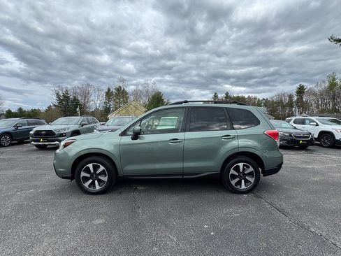 Used 2017 Subaru Forester 2.5i Premium w/ All-Weather Package AWD/4WD image 7