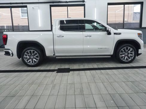 Used 2024 GMC Sierra 1500 Denali w/ Denali Reserve Package AWD/4WD image 5