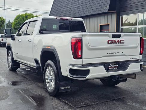 Used 2022 GMC Sierra 3500 Denali w/ Denali Ultimate Package AWD/4WD image 3