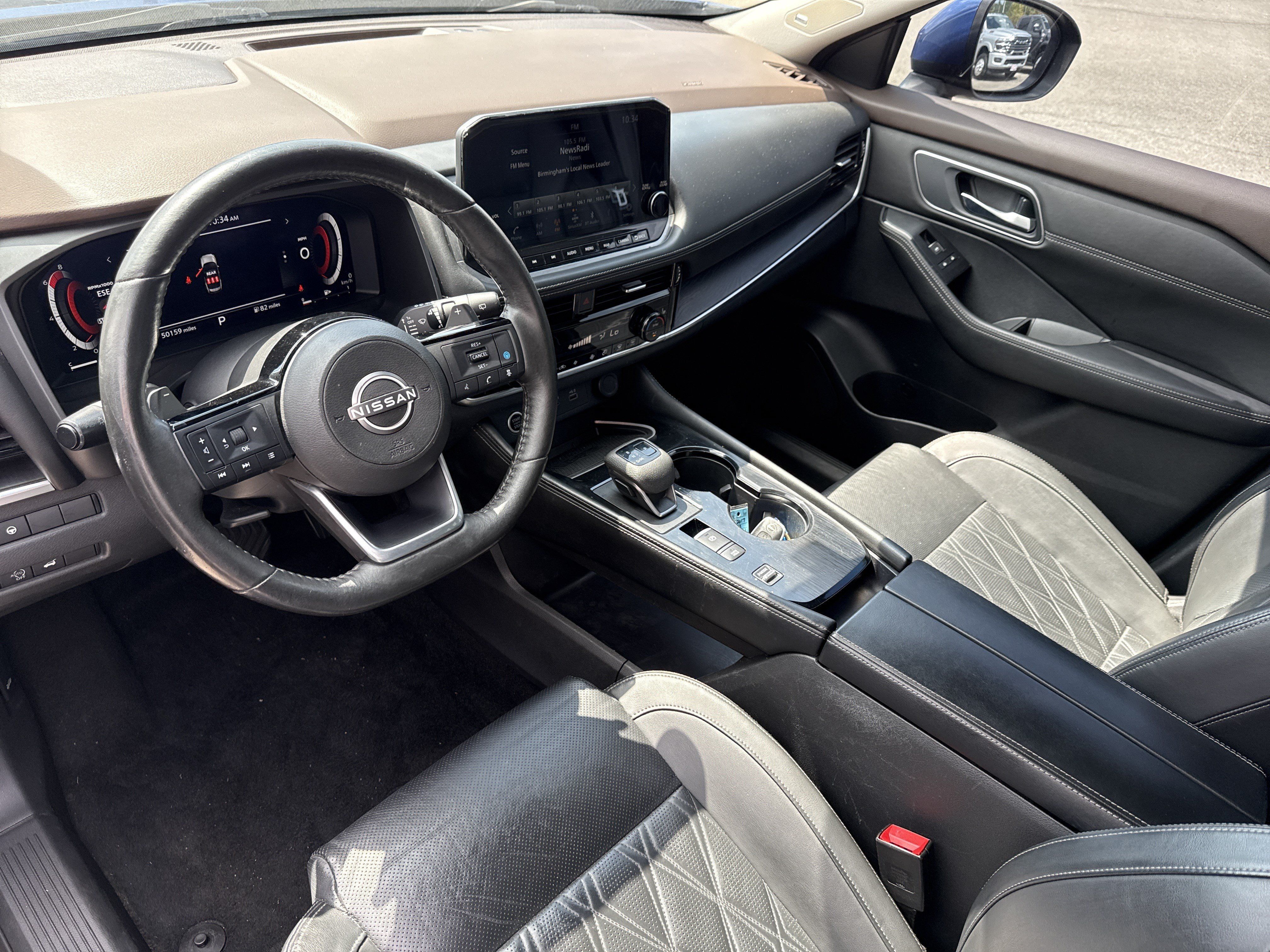 Used 2023 Nissan Rogue Platinum FWD image 22