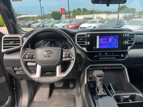 Used 2025 Toyota Tundra SR5 AWD/4WD image 23