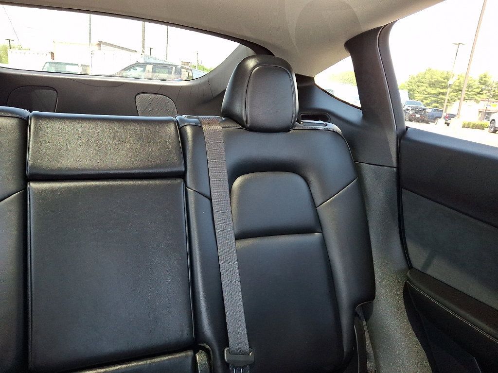 Used 2022 Tesla Model Y Performance AWD/4WD image 20