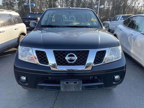 Used 2013 Nissan Frontier SV w/ SV Value Truck Pkg image 2