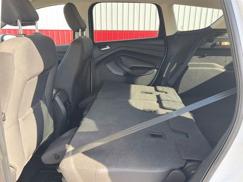 Used 2019 Ford Escape SE image 37
