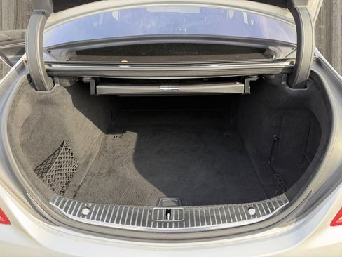 Used 2015 Mercedes-Benz S 550 Sedan w/ Premium 1 Package image 39