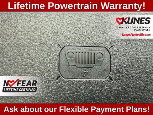 Used 2025 Jeep Compass Limited image 32