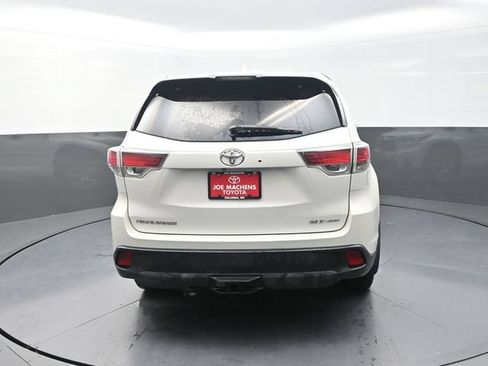 Used 2015 Toyota Highlander XLE AWD/4WD image 7