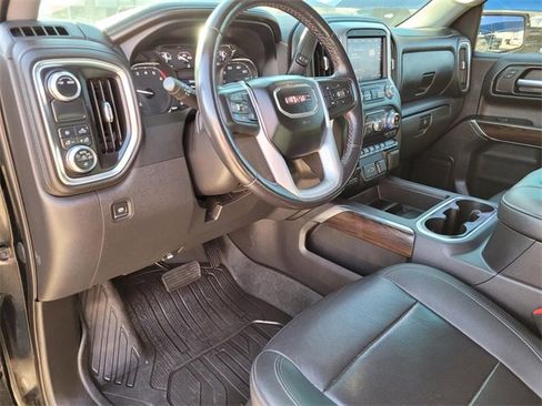 Used 2022 GMC Sierra 1500 SLT image 17
