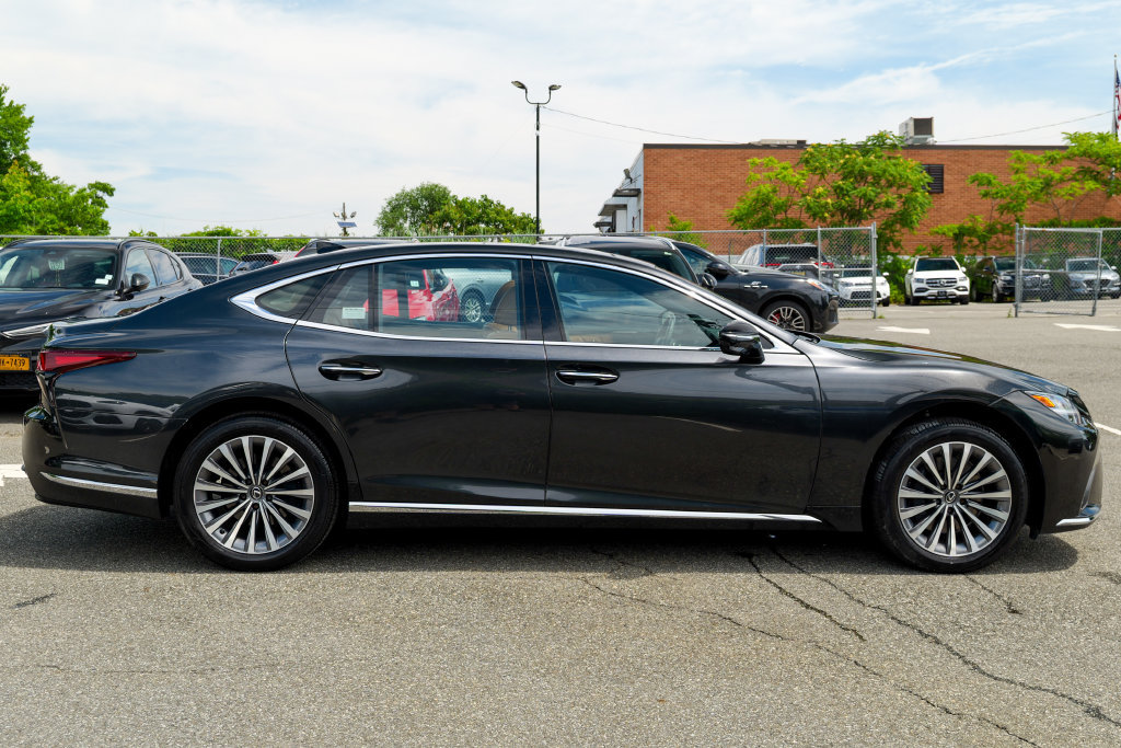 Used 2024 Lexus LS 500 AWD w/ Interior Upgrade Package image 8