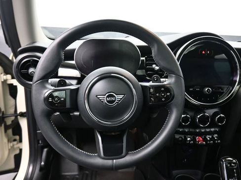Used 2022 MINI Cooper S FWD image 14