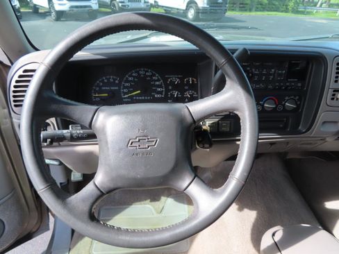 Used 1999 Chevrolet Suburban 2500 w/ Preferred Equipment Group 3 AWD/4WD image 31