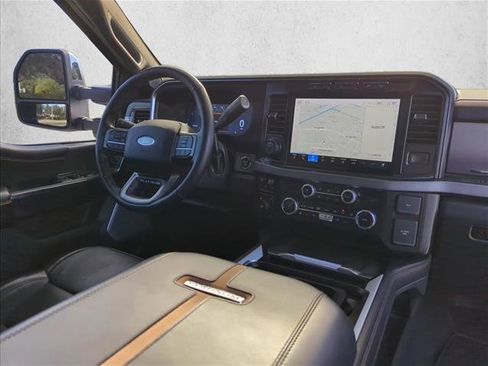 Used 2024 Ford F450 Platinum w/ FX4 Off-Road Package image 28