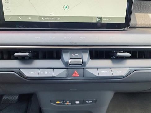 New 2026 Kia EV9 Light image 23