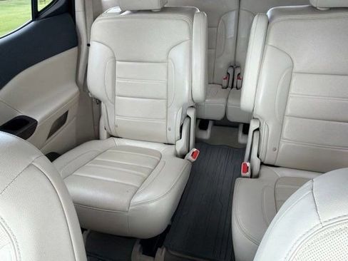 Used 2021 GMC Acadia Denali w/ Trailering Package AWD/4WD image 31