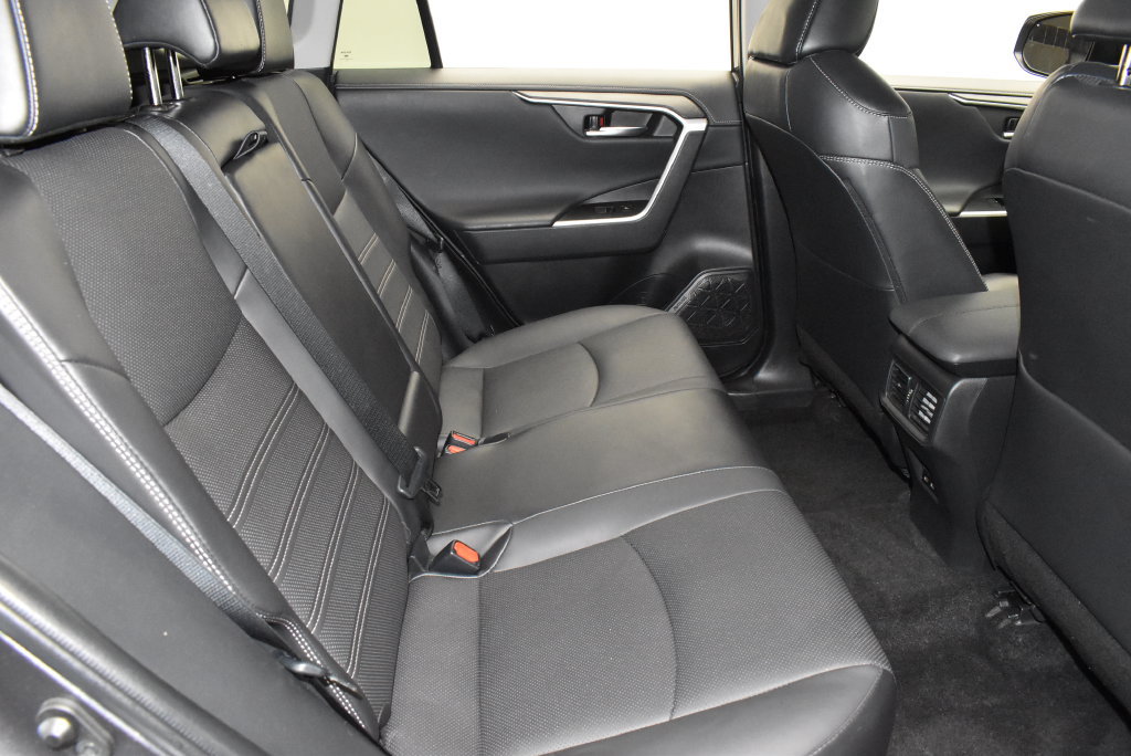 Used 2022 Toyota RAV4 Limited AWD/4WD image 34