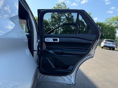 Used 2020 Ford Explorer ST w/ Premium Technology Package AWD/4WD image 22