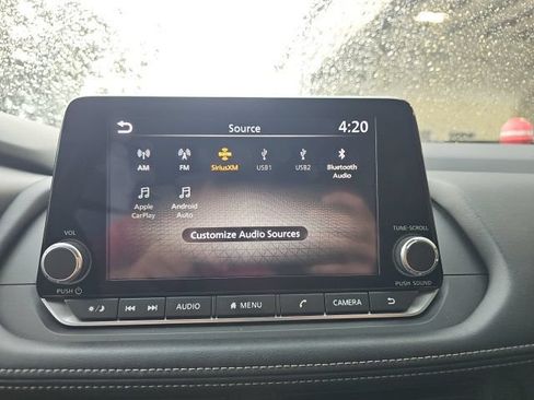 Used 2025 Nissan Rogue SV FWD image 37