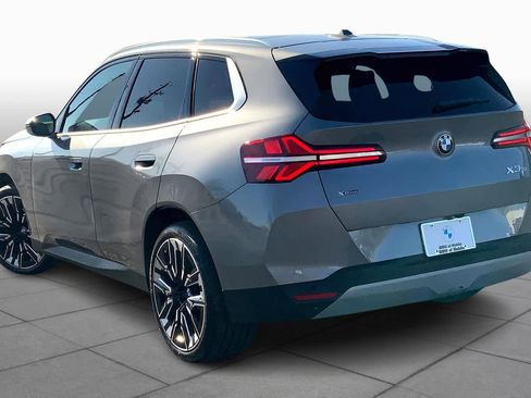 Used 2025 BMW X3 xDrive30i w/ Premium Package image 12