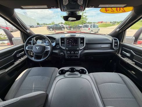 Used 2024 RAM 2500 Big Horn AWD/4WD image 26