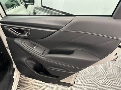 Used 2021 Subaru Forester Limited image 17