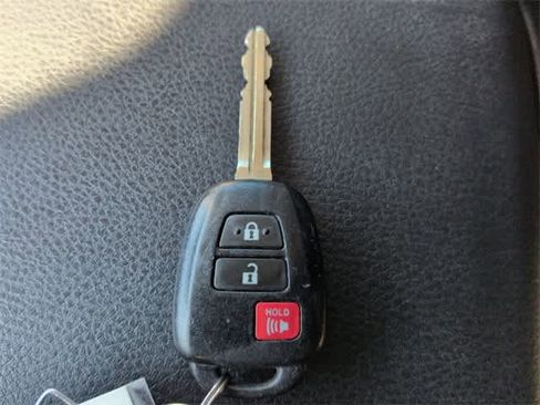 Used 2020 Toyota Tacoma SR5 image 36