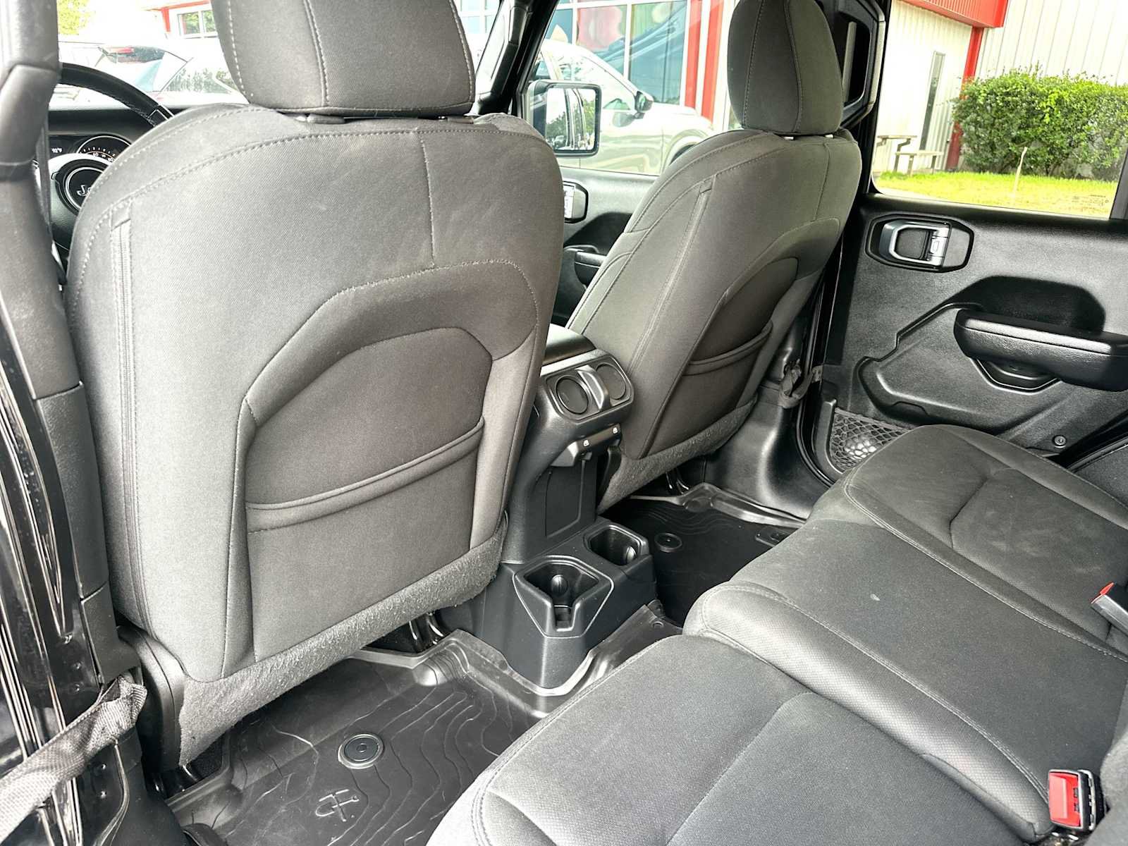 Used 2022 Jeep Wrangler Unlimited Sport AWD/4WD image 24