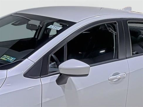 Used 2025 Nissan Versa SV w/ Trunk Package FWD image 9