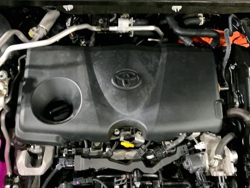 Used 2024 Toyota RAV4 SE w/ Weather & Moonroof Package AWD/4WD image 33