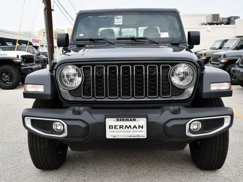 New 2026 Jeep Gladiator Sport AWD/4WD image 2