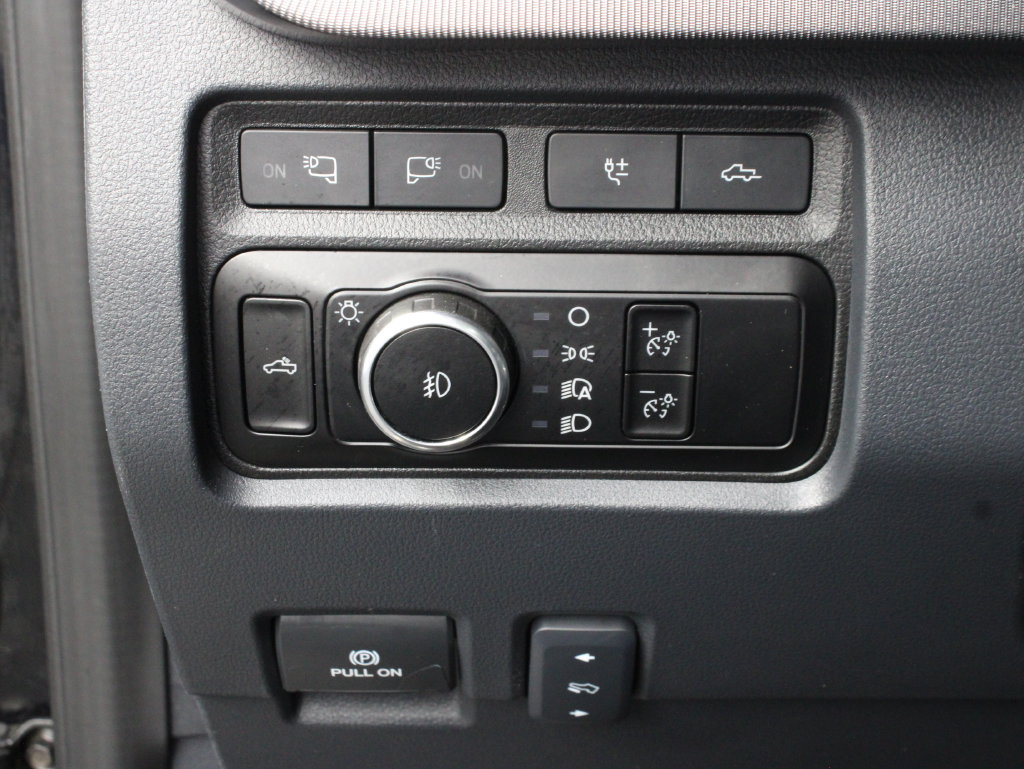 Used 2023 Ford F250 Platinum AWD/4WD image 64