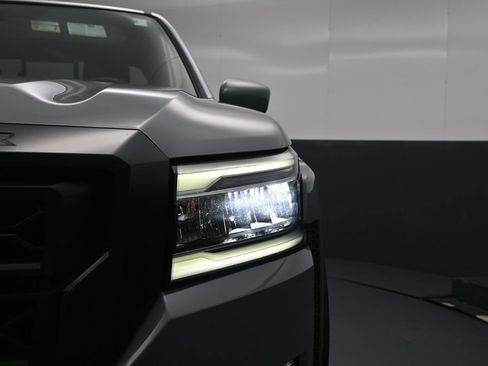 Certified 2024 Nissan Frontier Pro-X RWD image 14
