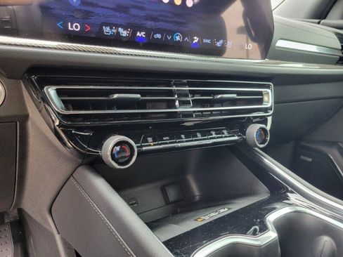 Used 2025 Chevrolet Traverse High Country w/ LPO, Floor Liner Package image 19