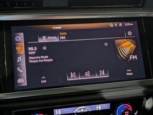 Certified 2025 Audi Q3 2.0T Premium image 13