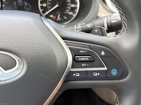 Used 2025 INFINITI QX50 Luxe AWD/4WD image 22