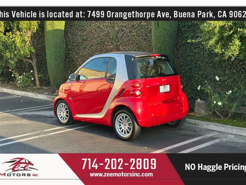 Used 2011 smart fortwo passion image 8